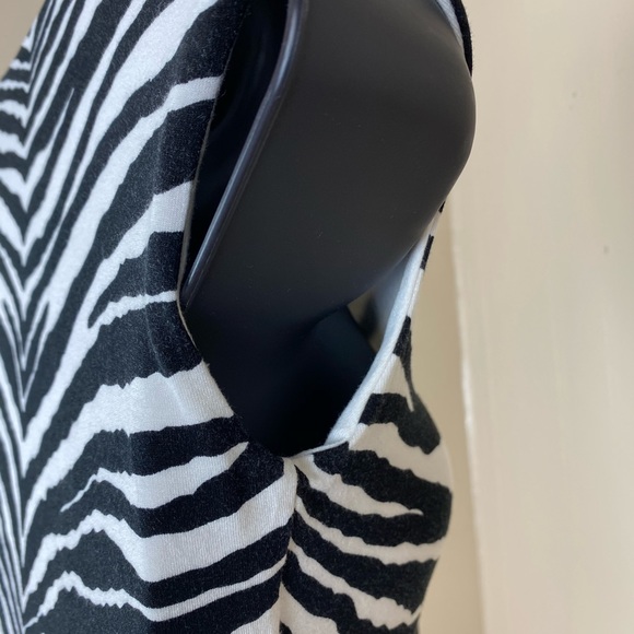 Nadia Tarr Zebra Print Pencil Bodycon Dress - Picture 5 of 9